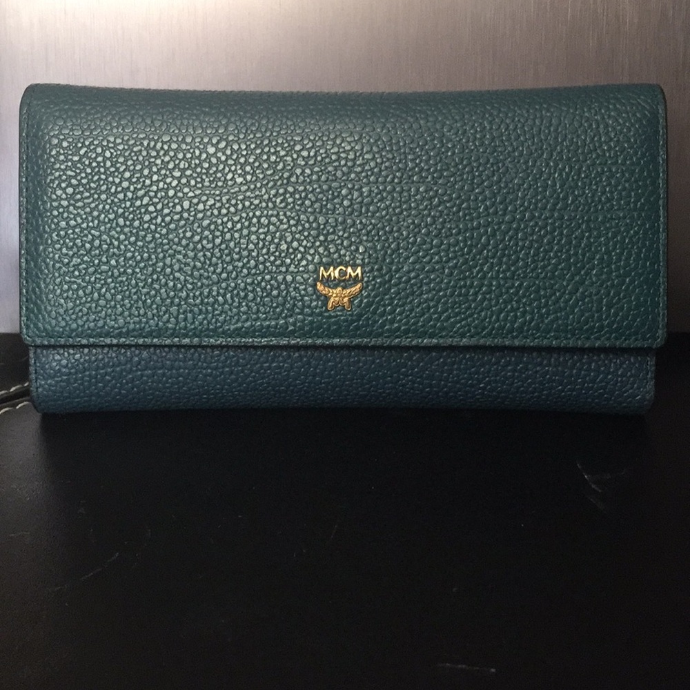 MCM 100% authentic wallet